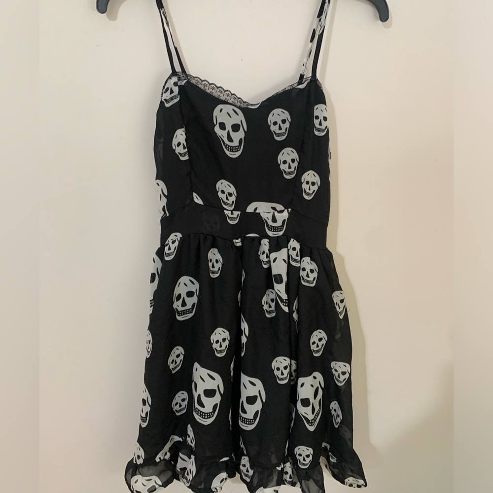 NWT. Skeloton dress